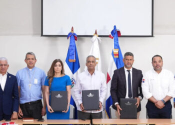 Firman acuerdo para presa de colas en Cotuí con apoyo del Gobierno y la Iglesia