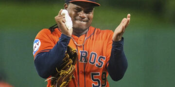 Framber Valdez logra su quinta victoria seguida con Astros