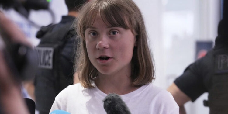 Greta Thunberg es deportada de Israel tras incautación de barco con ayuda a Gaza