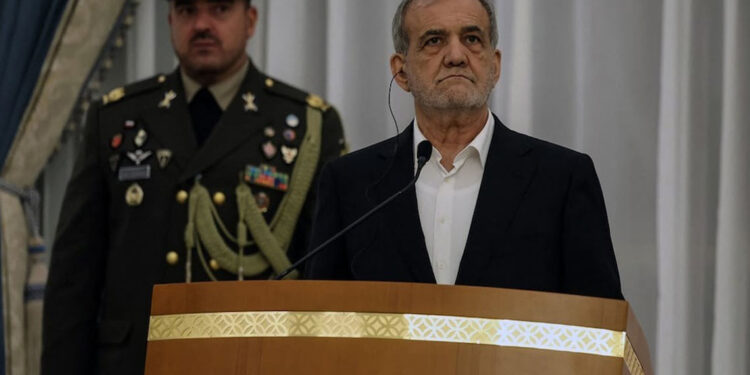 Irán no cesará actividades nucleares, afirma su presidente