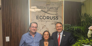 Lanzan cadena hotelera Ecoruss y abren oficinas de Russa García en Santo Domingo