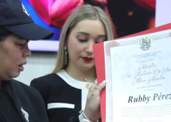 Maduro otorga nacionalidad venezolana póstuma a Rubby Pérez