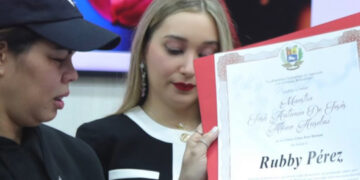 Maduro otorga nacionalidad venezolana póstuma a Rubby Pérez