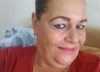 Muere mujer golpeada por su pareja en Santiago