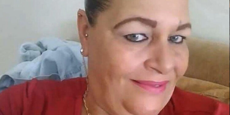 Muere mujer golpeada por su pareja en Santiago