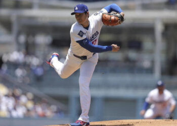 Ohtani impulsa 5 carreras y lanza entrada sin hits ante Nacionales