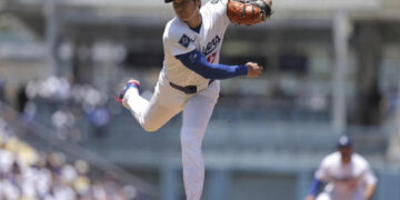 Ohtani impulsa 5 carreras y lanza entrada sin hits ante Nacionales