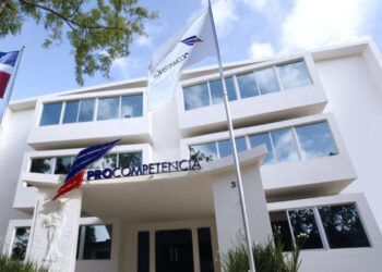 Procompetencia investiga presunta colusión de dos empresas en licitaciones públicas