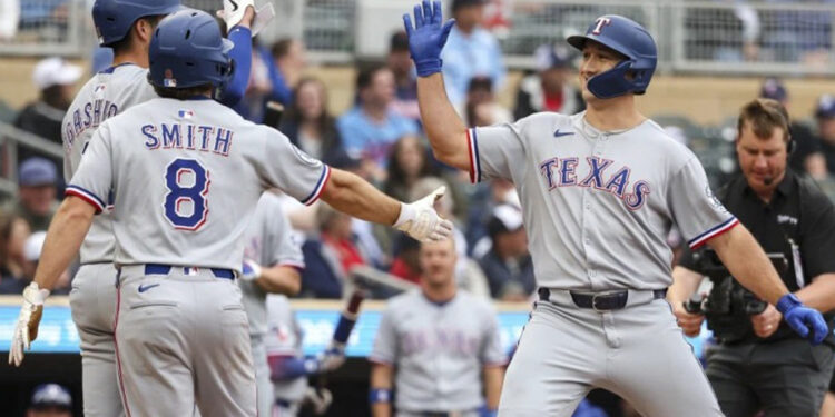 Rangers apalean a los Mellizos con seis jonrones