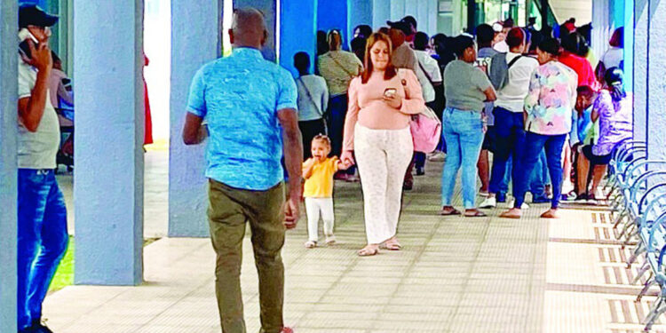 Virus respiratorios generan alarma entre madres por aumento de casos en niños