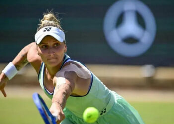 Vondrousova vence a Sabalenka y va a la final en Berlín