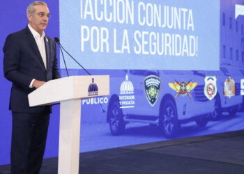 Abinader dispuesto a explicar a obispos impacto de crisis haitiana en RD