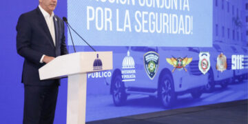 Abinader dispuesto a explicar a obispos impacto de crisis haitiana en RD