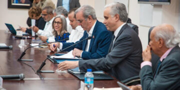 Abinader garantiza cupos escolares pese al crecimiento poblacional