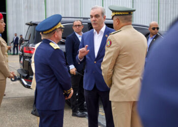 Abinader viaja a EE.UU. para foro privado con líderes empresariales