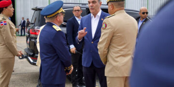 Abinader viaja a EE.UU. para foro privado con líderes empresariales
