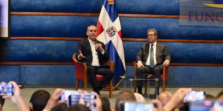 Abinader y Leonel piden unidad por crisis en Haití