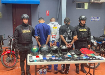 Desmantelan banda de atracadores en Santo Domingo Oeste y ocupan 61 celulares