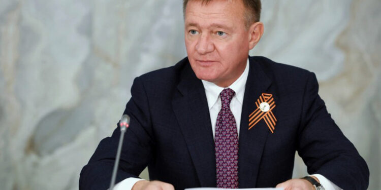 Encuentran muerto al exministro ruso Román Starovoit tras ser destituido por Putin