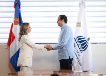 Gloria Reyes juramentada como directora de Desarrollo Social Supérate