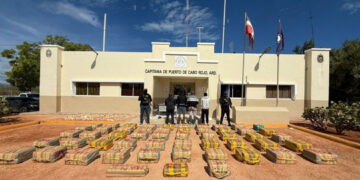 Incautan más de 1.5 toneladas de cocaína en lancha en Pedernales