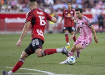 Messi brilla con doblete en goleada del Inter Miami