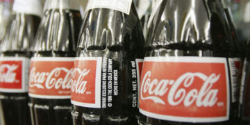 Trump anuncia cambio en Coca-Cola, pero crece preferencia por bebidas sin azúcar