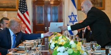 Trump y Netanyahu discuten alto el fuego de 60 días en Gaza