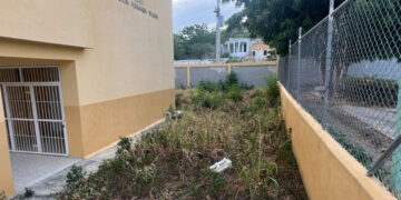 Vandalizan liceo en Azua inaugurado en 2020 y aún sin uso