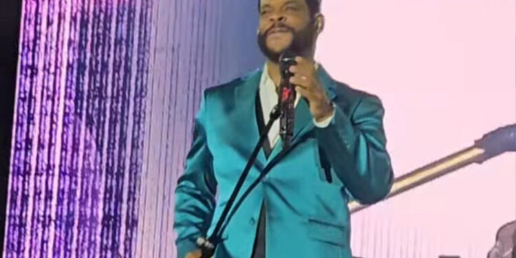 Yiyo Sarante conquista Colombia con exitosa gira de salsa
