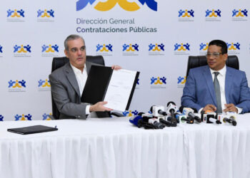 Abinader promulga ley de contrataciones públicas 47-25