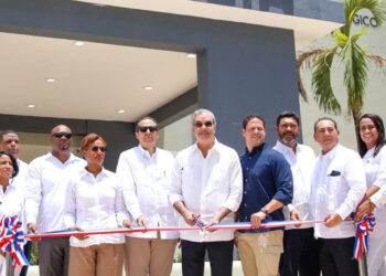 Abinader inaugura hospital de trauma en Higüey