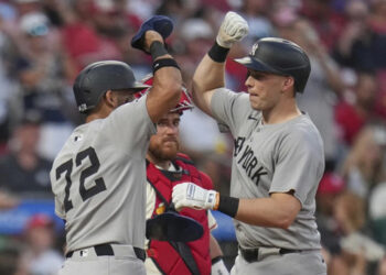Ben Rice guía a Yankees con 7 impulsadas en triunfo 12-8 sobre Cardenales