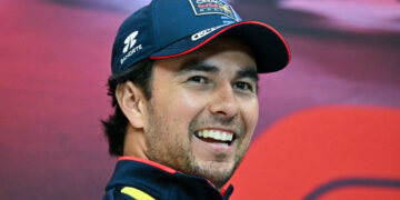 Cadillac confirma regreso de Checo Pérez a la F1 en 2026