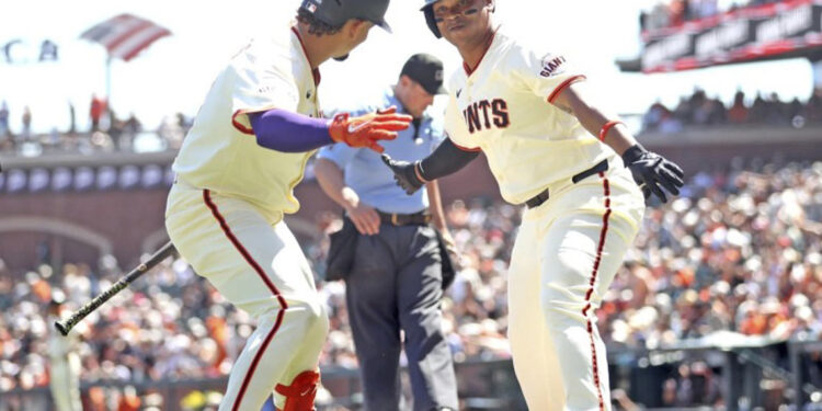 Devers llega a 28 jonrones y Gigantes aplastan a Orioles