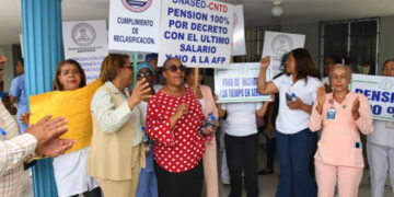Enfermeras paran labores en reclamo de reivindicaciones