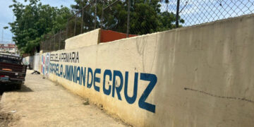 Escuelas de Santiago reducen tanda extendida por falta de aulas