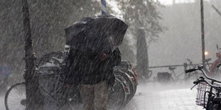 Indomet pronostica chubascos matutinos y altas temperaturas este lunes