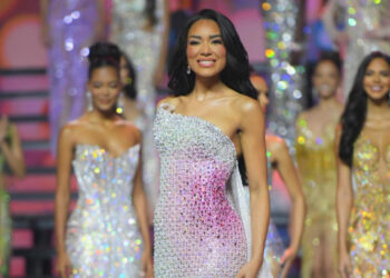 Jennifer Ventura honra a su madre con su vestido de gala en Miss Universo RD 2025