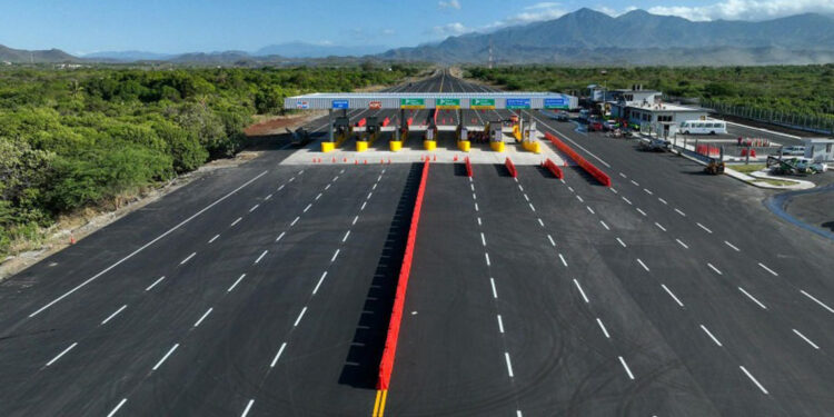 La Circunvalación de Baní queda oficialmente abierta al tránsito del Sur
