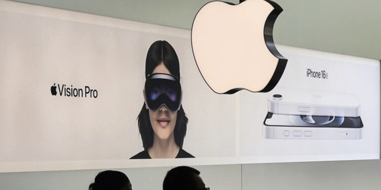 Meta y Apple apuestan por nuevas tendencias: iPhone 17 y gafas con IA