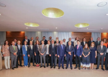 Ministro de Hacienda y Conep fortalecen diálogo sobre finanzas públicas