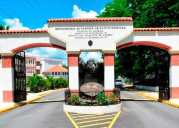 Profesores de la UASD llaman a paro por salario y fusión