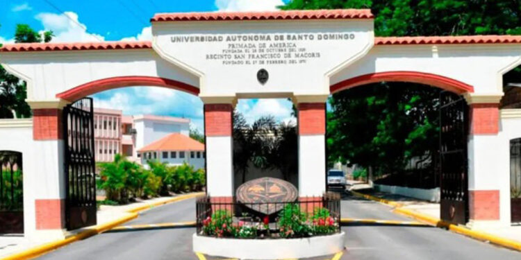 Profesores de la UASD llaman a paro por salario y fusión