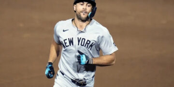 Stanton decide con jonrón en la 10ma y Yankees vencen a Rays 6-4