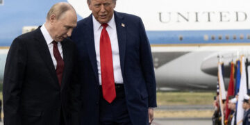 Trump defiende cumbre con Putin en Alaska y admite que generó “discordia”