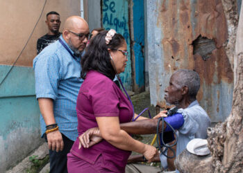 Conape acude en auxilio de envejecientes en extrema pobreza