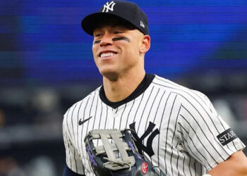 Aaron Judge vuelve al jardín derecho con los Yankees