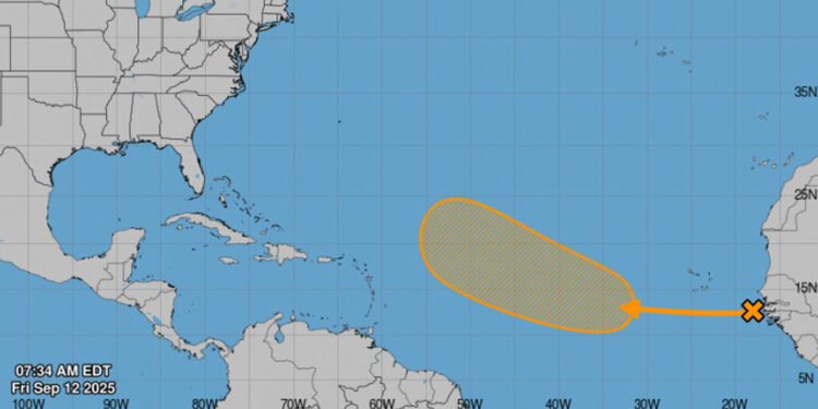 Indomet mantiene vigilancia sobre onda tropical con potencial ciclónico en el Atlántico