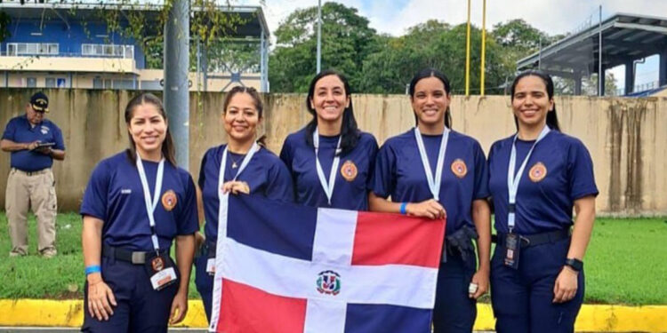 Bomberas del Distrito Nacional ganan competencia internacional en Panamá